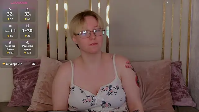 AlexandraGreen online show from May 15, 11:51 pm