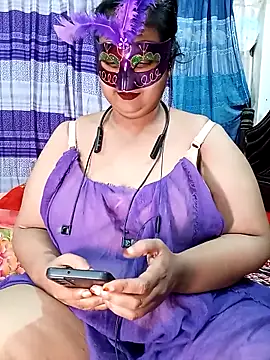 Tanisha-Chy online show from May 7, 6:22 pm