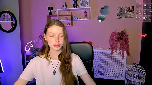 khloebeauty online show from May 8, 5:54 am