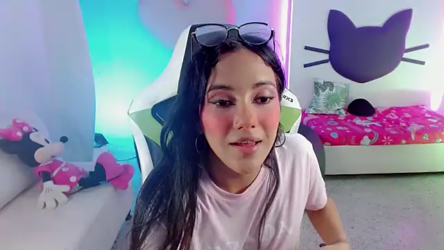 Snapshot of mishel_hott chatting on September 19, 9:14 pm mishel hott online show from September 19, 9:14 pm
