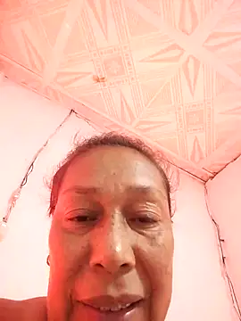 Naomi-Mature online show from February 6, 12:41 pm