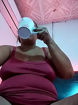 Naomi-Mature online show from March 3, 9:37 am