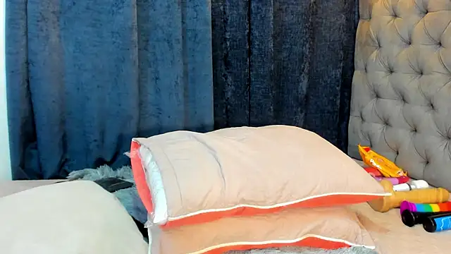 nahiroby ebony online show from October 17, 8:34 pm