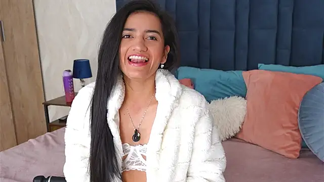 EmilyPrincy online show from December 21, 8:29 am