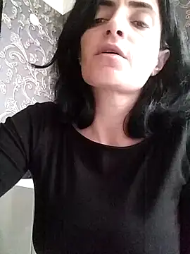 Gecenin Kralicesi online show from March 4, 6:42 am