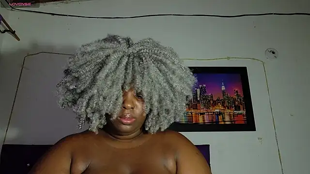 ebony NeighborMoans online show from May 13, 3:23 am