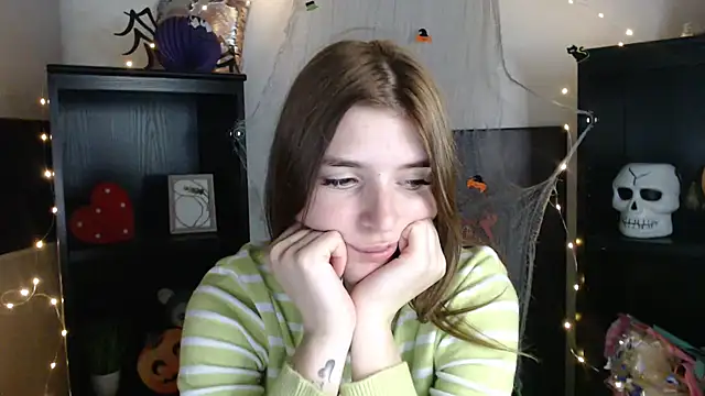 JuiceLips   online show from November 4, 5:07 pm