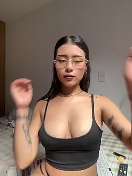 CatadeLuca online show from April 29, 4:31 pm