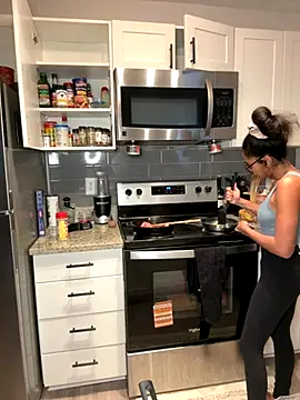 cupcakemia online show from October 6, 5:18 pm