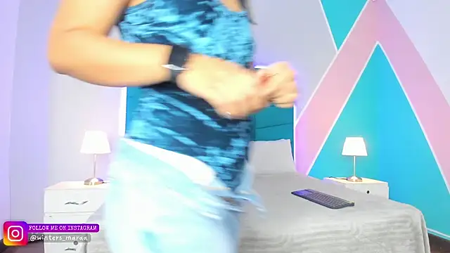 Snapshot of mara_winters_ chatting on September 30, 11:49 am mara winters online show from September 30, 11:49 am