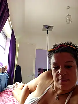 Snapshot of GoddessChantelle chatting on September 15, 12:13 pm GoddessChantelle online show from September 15, 12:13 pm