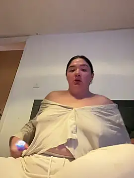 Imogenbabyyy online show from July 22, 9:49 pm