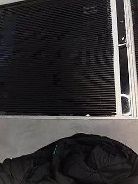 a Malgosia mako online show from January 9, 11:20 pm