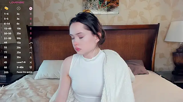 HerminePenna online show from October 21, 9:19 pm