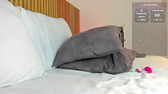 angie leonn online show from January 16, 12:45 pm