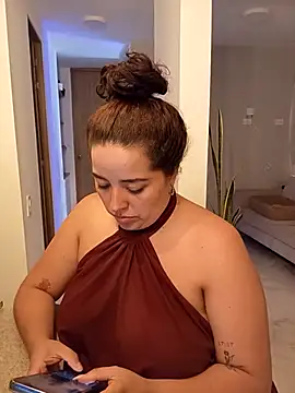 LoanaSantos online show from February 6, 11:41 pm