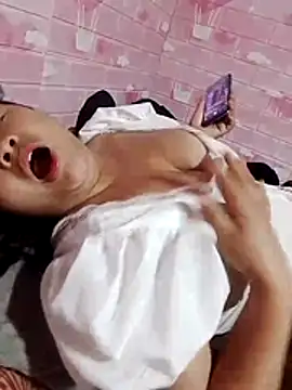 girl-babi online show from May 15, 11:40 pm