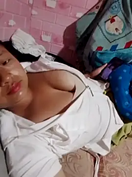 girl-babi online show from May 18, 4:07 am
