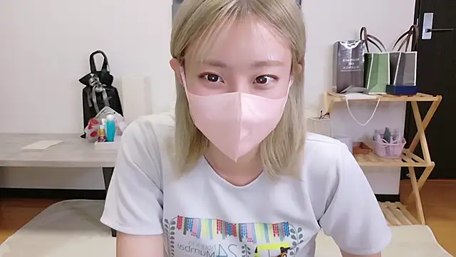 Nana  ch online show from November 12, 11:41 am