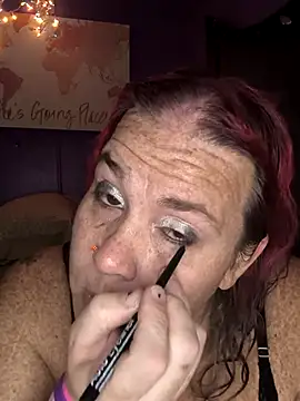 Courdles online show from November 19, 4:40 pm