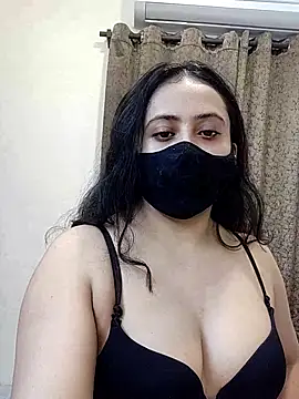 Snapshot of sexy_aaliya_hamidi chatting on September 22, 7:18 am sexy aaliya hamidi online show from September 22, 7:18 am