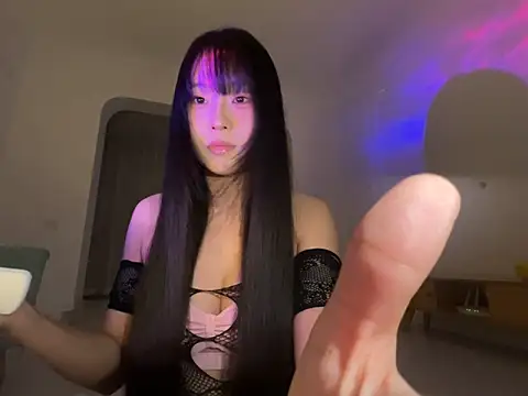 Snapshot of 77momomo chatting on October 13, 4:20 pm 77momomo online show from October 13, 4:20 pm