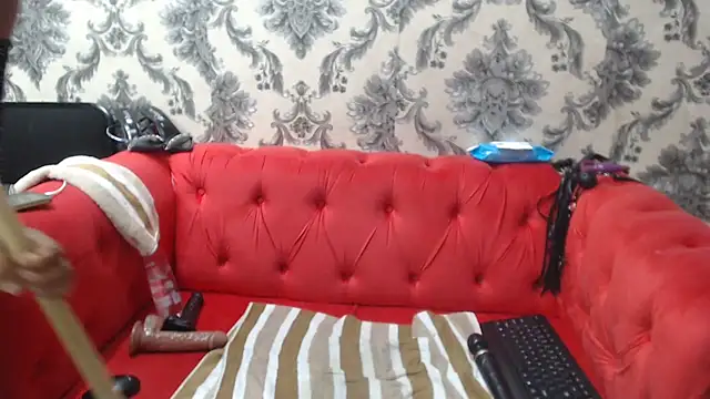 SweetPortableAmber online show from May 3, 10:46 pm
