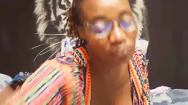 SweetPortableAmber online show from March 6, 11:00 pm