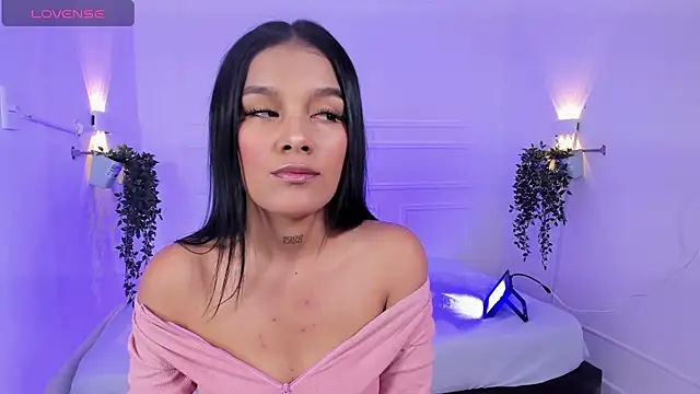 MiaLux5 online show from November 15, 12:50 pm