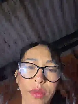 Emma  cumlovee online show from May 29, 11:19 am
