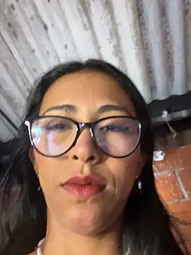 Emma  cumlovee online show from May 11, 11:56 am