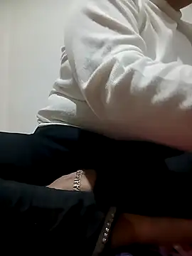 CUTGIRL76 online show from March 17, 5:28 pm