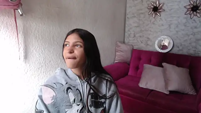 Evagirl69 online show from May 13, 12:22 pm