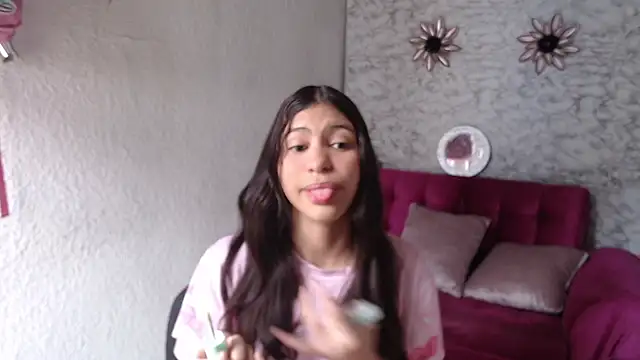 Evagirl69 online show from May 21, 12:25 pm