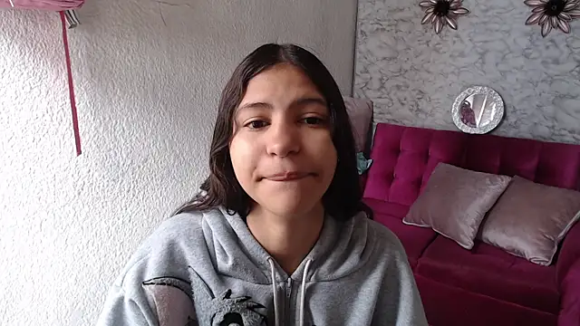 Evagirl69 online show from May 25, 12:15 pm