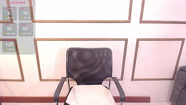 veronica em1 online show from April 28, 1:37 pm