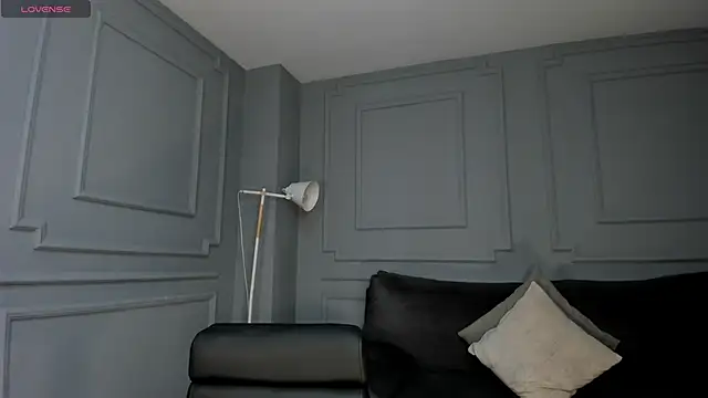 BonnyRose online show from December 19, 8:01 pm