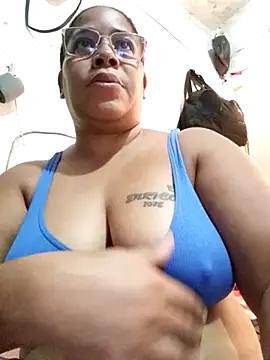 Big ass submissive online show from May 7, 12:20 pm