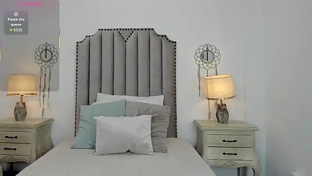 LanaFerrer online show from October 14, 8:00 pm