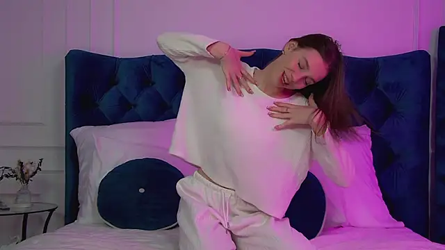 VeronicaVances online show from February 25, 6:28 pm