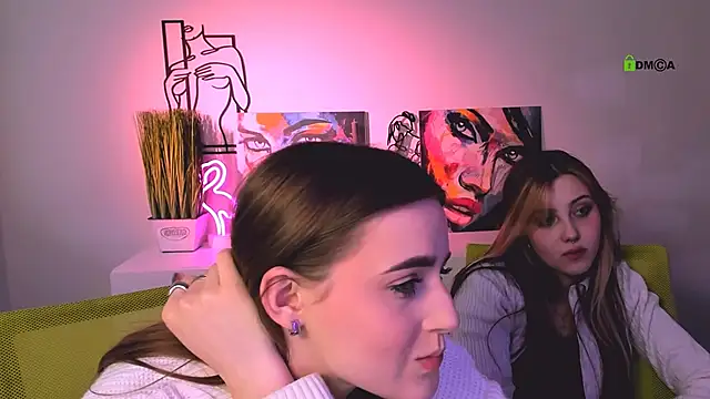 luna tin online show from December 2, 9:22 am