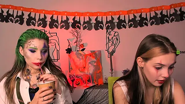 luna tin online show from October 29, 8:22 pm