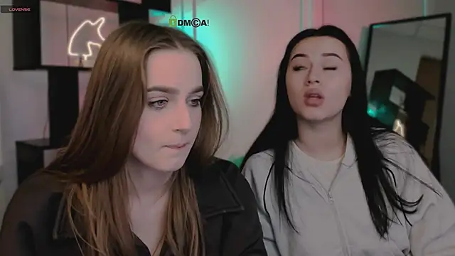 aria moo online show from November 24, 7:27 pm