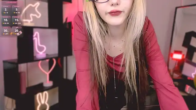 aria moo online show from October 18, 11:24 am