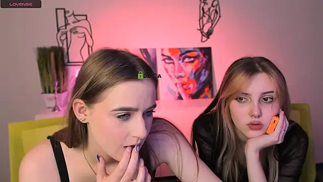 aria moo online show from November 10, 7:09 pm