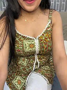 Riya-6969 online show from June 1, 2:30 pm