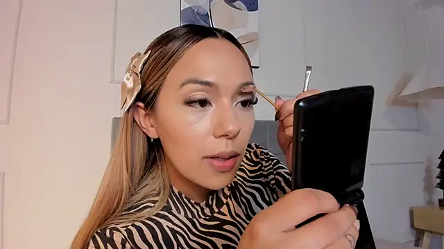 nikolevoshkie  online show from March 7, 9:00 pm