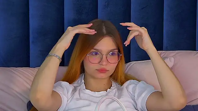 BellaMarebelle online show from October 25, 4:31 am