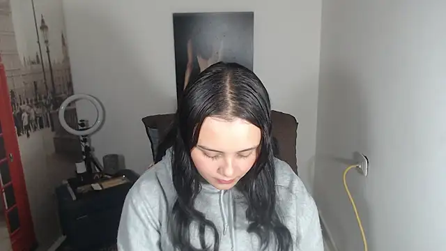 crazy daniela online show from October 1, 9:09 pm