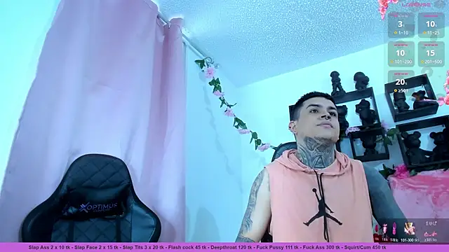 Sarahandzack online show from January 13, 8:35 pm